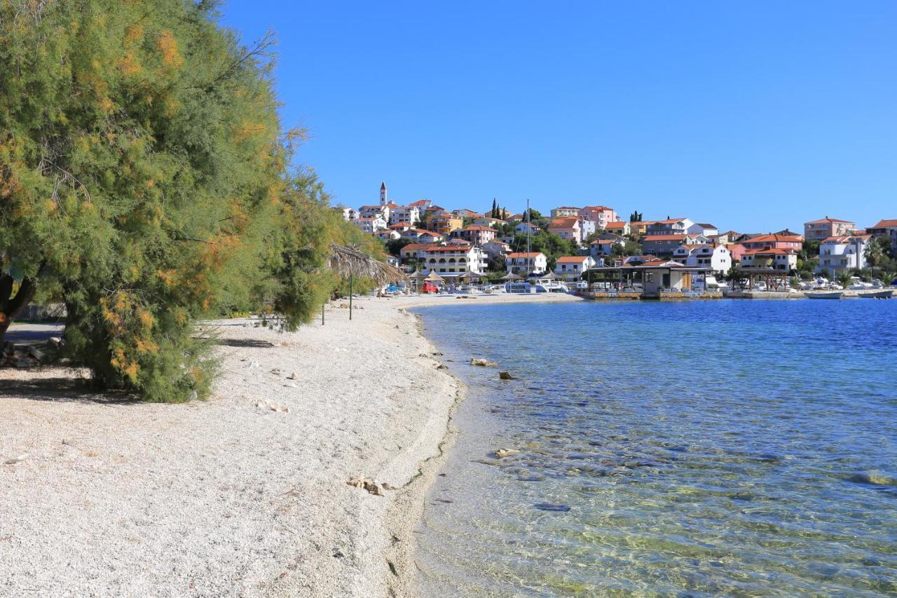 Apartments With A Parking Space Seget Vranjica, Trogir - 5966 Exterior photo